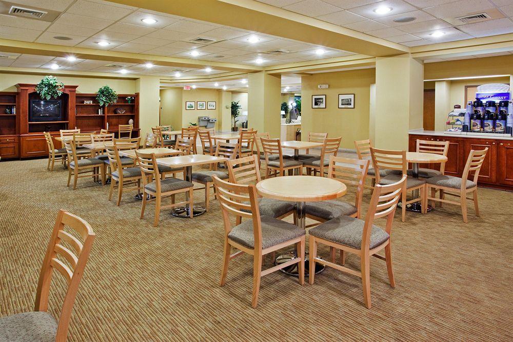 Holiday Inn Express Myrtle Beach-Broadway At The Beach By Ihg Restaurace fotografie