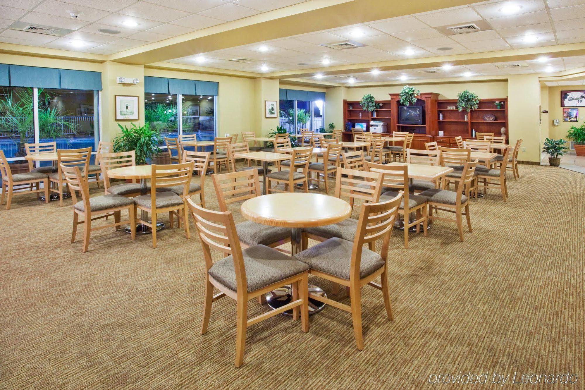 Holiday Inn Express Myrtle Beach-Broadway At The Beach By Ihg Restaurace fotografie